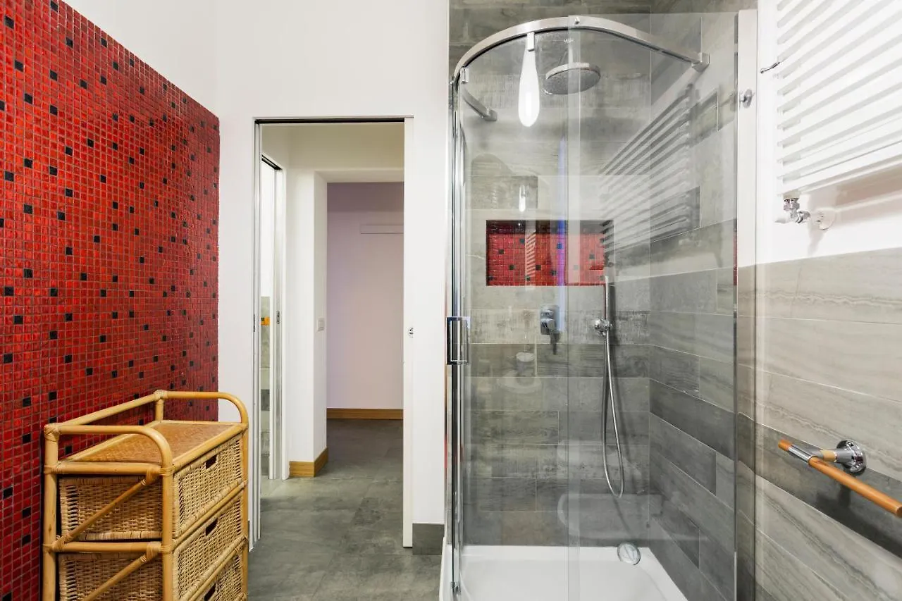 A Retreat In The Heart Of Milan I Via Sapeto Apartment Italy