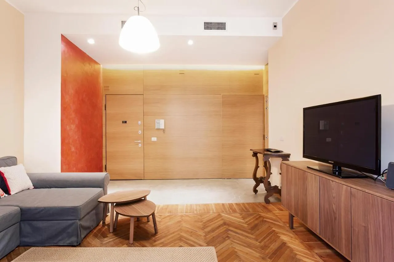 A Retreat In The Heart Of Milan I Via Sapeto Apartment