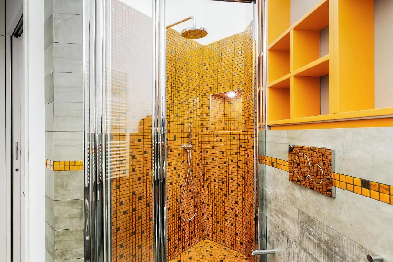 A Retreat In The Heart Of Milan I Via Sapeto Apartment Italy