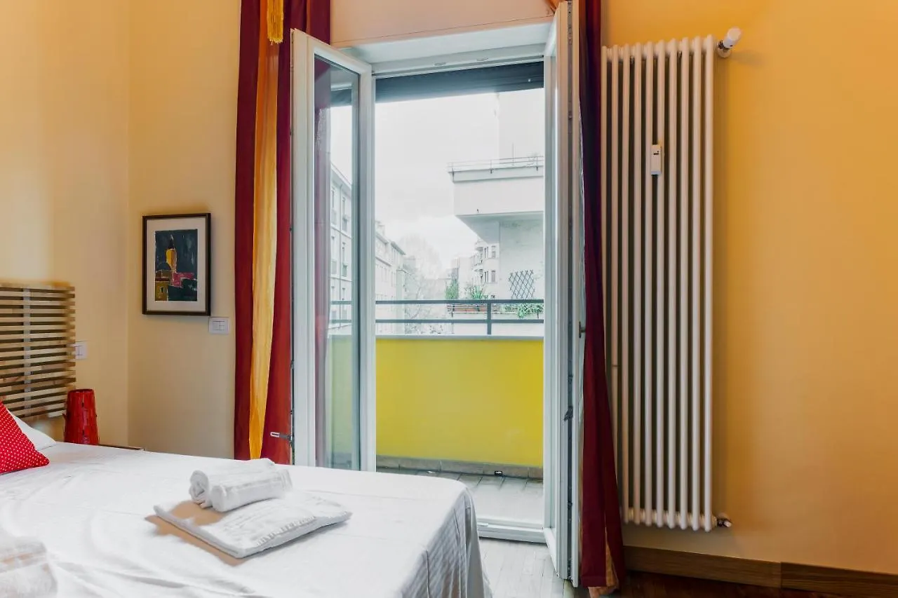 A Retreat In The Heart Of Milan I Via Sapeto Apartment